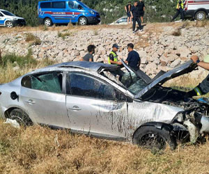 Konya'nın Derebucak ilçesinde Feyzanur Tatlı, Ayşe Sultan Genç ve Bilge Kaan Tatlı Tarlaya Devrilen Otomobilde Hayatlarını Kaybetti